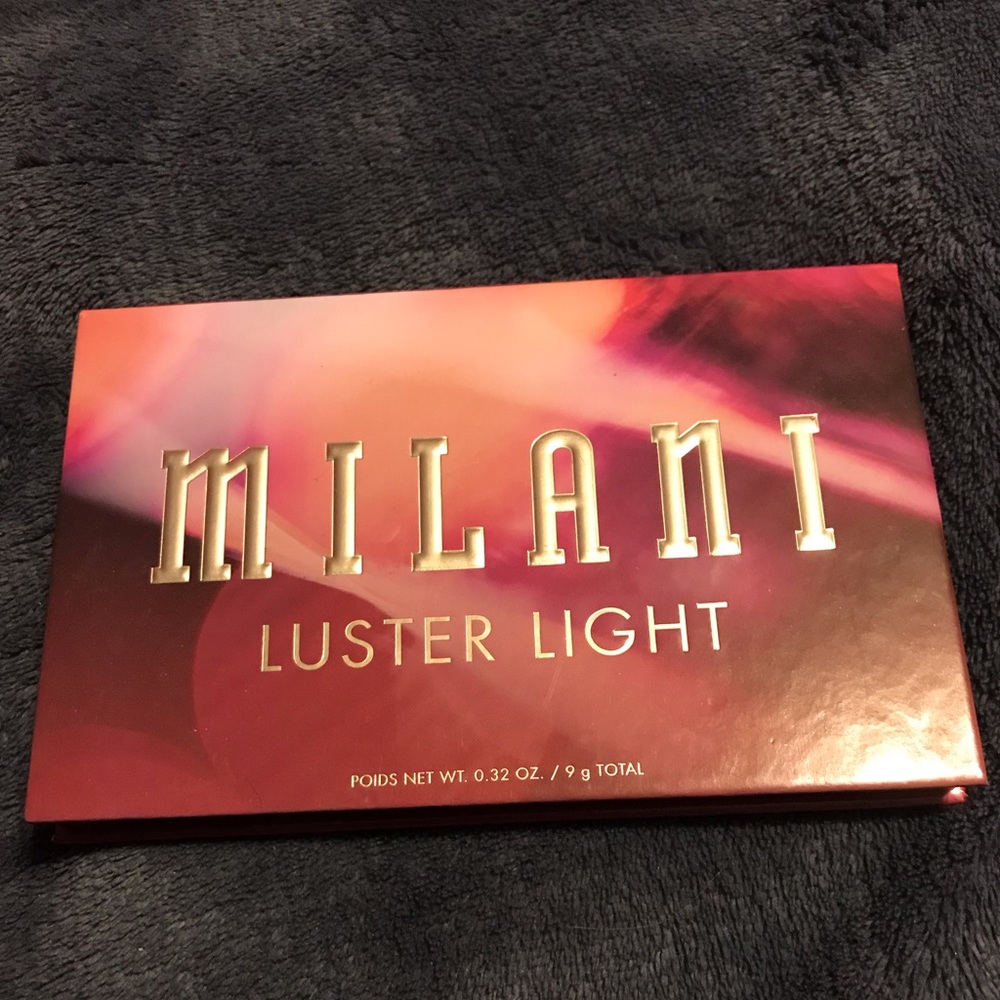 Milani luster light eyeshadow palette